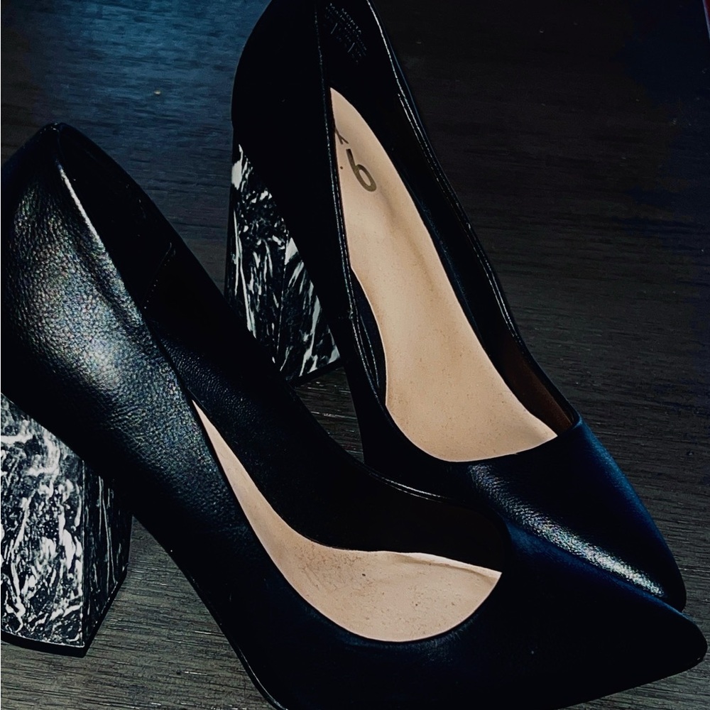 Elegant Black Women's Heels with Marble Block Heel